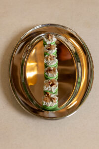 Blue cheese & pear macaron - Image 4