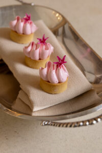 Raspberry, lychee & rose tartlet - Image 3