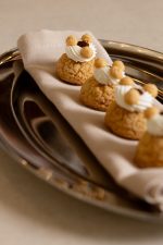 Hazelnut cream puff - Image 2