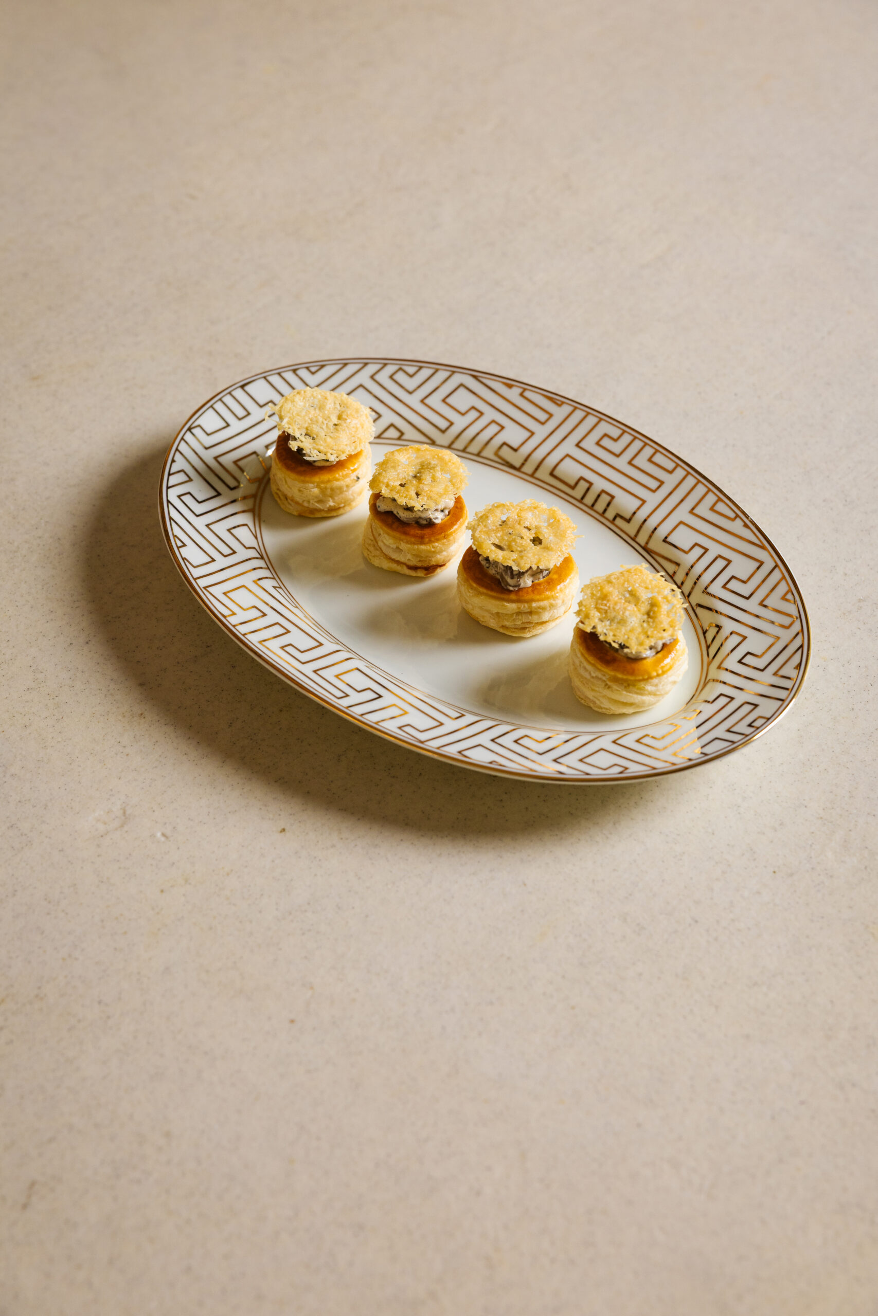 _65A4487 Vol-au-Vent with Creamy Mushroom & Parmesan Chips - Image 1